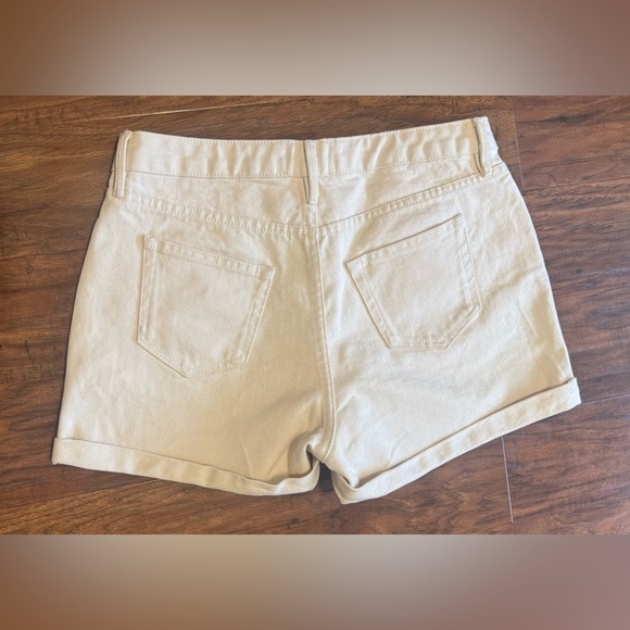 Sezane Niels Ecru Denim Cuffed Shorts Button Fly Relaxed Luxe Size 40 US 8 - Picture 2 of 12